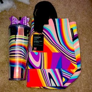 Starbucks cup with matching bag